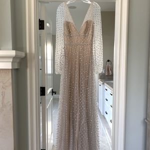 NWT Willowby Lunella 53605R size 4